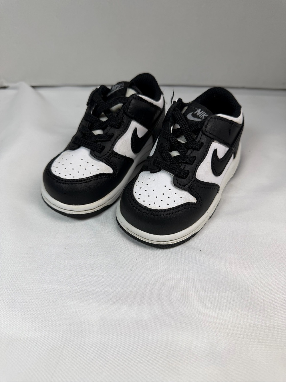 Nike Dunk Low Toddler Size 6C Black White Panda Leather Shoes Sneakers - Picture 2 of 9